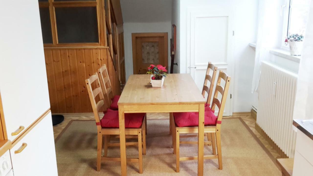 Villa Goldbrunnen Ferienwohnung 3 Bad Elster Bagian luar foto
